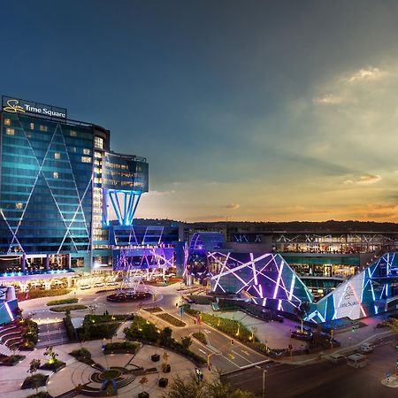 The Maslow Hotel, Time Square Pretoria Exterior foto